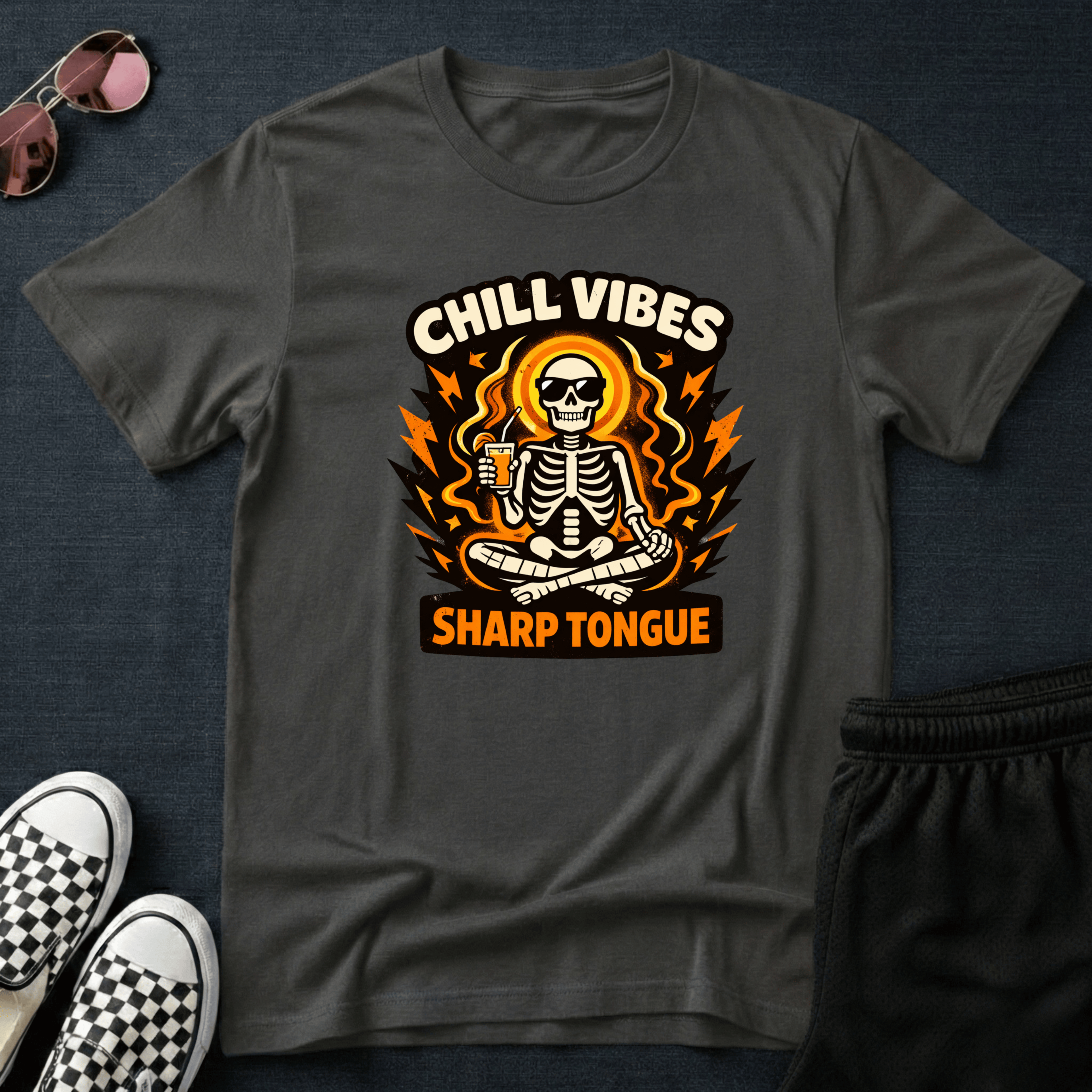 Chill vibes - sharp tongueT-shirt